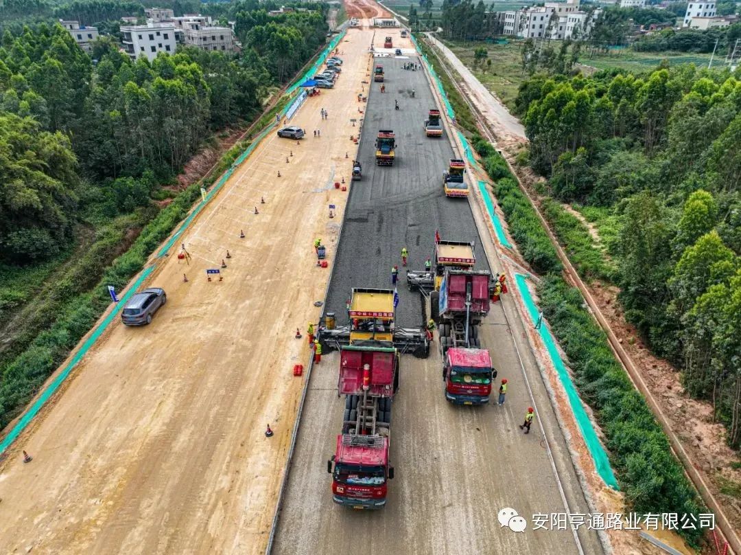 【省重 點(diǎn)項(xiàng)目】3D技術(shù)“打印”高速公路，南三島大橋項(xiàng)目進(jìn)入路面工程施工階段